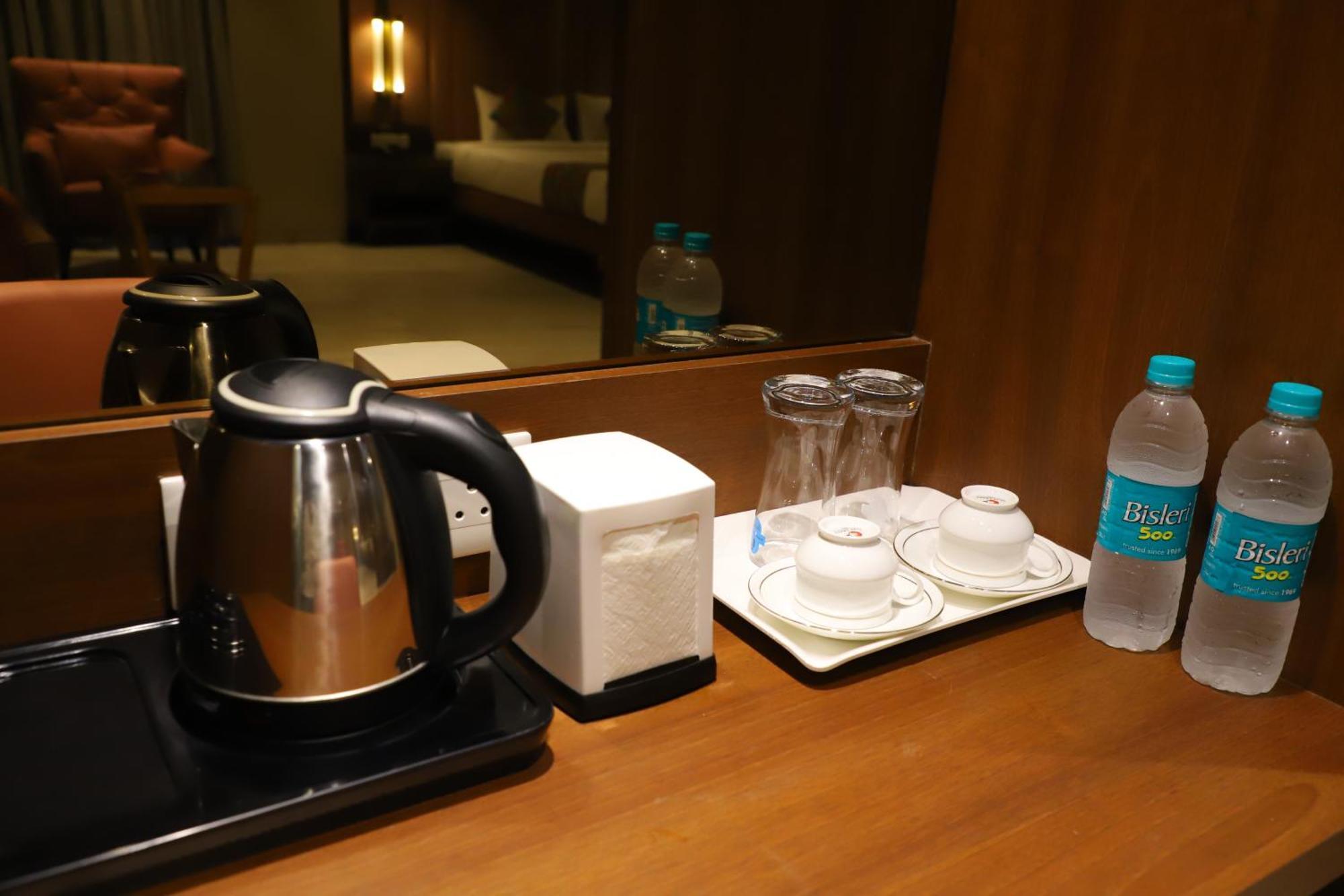 Le Vivanta Virar Экстерьер фото