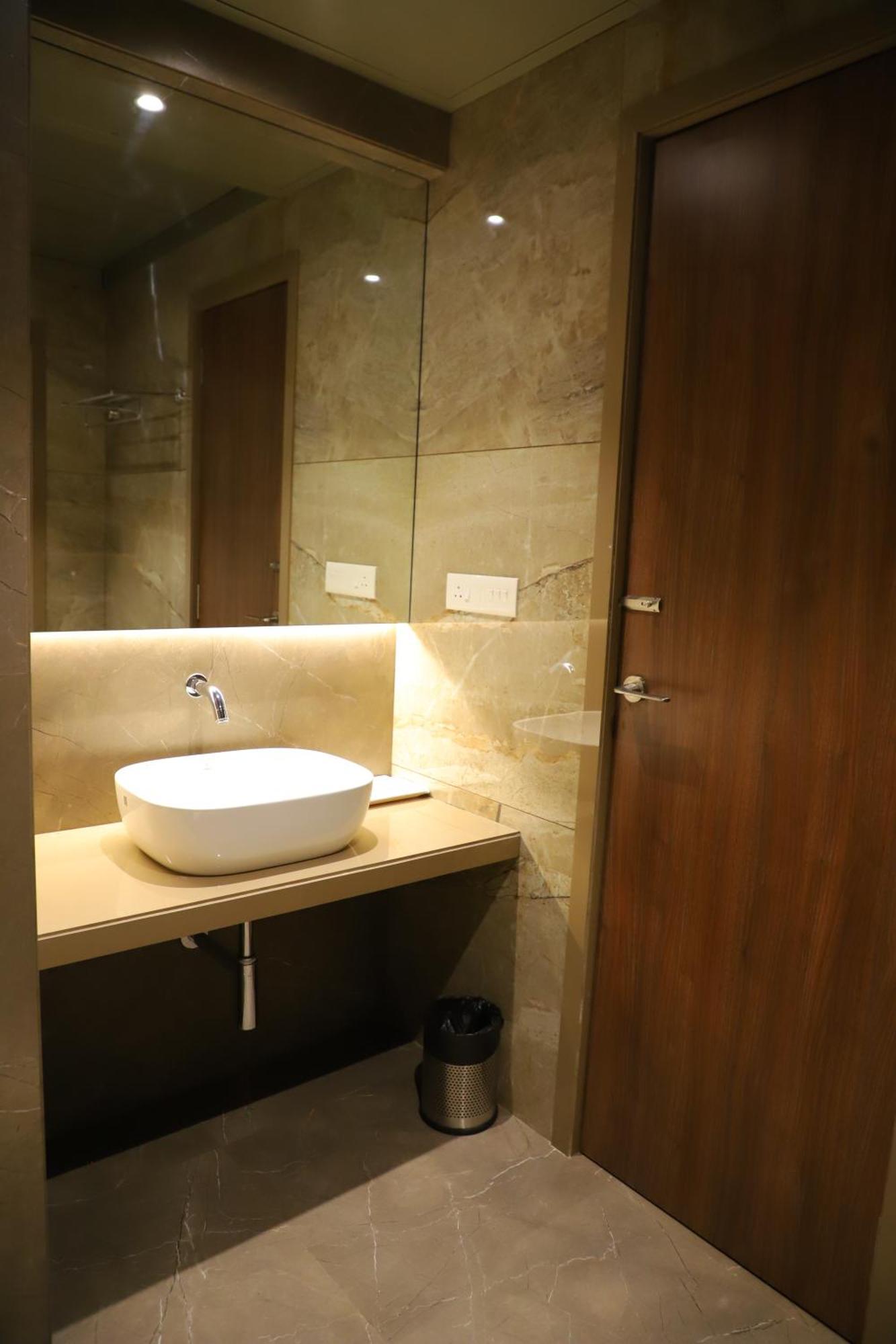Le Vivanta Virar Экстерьер фото