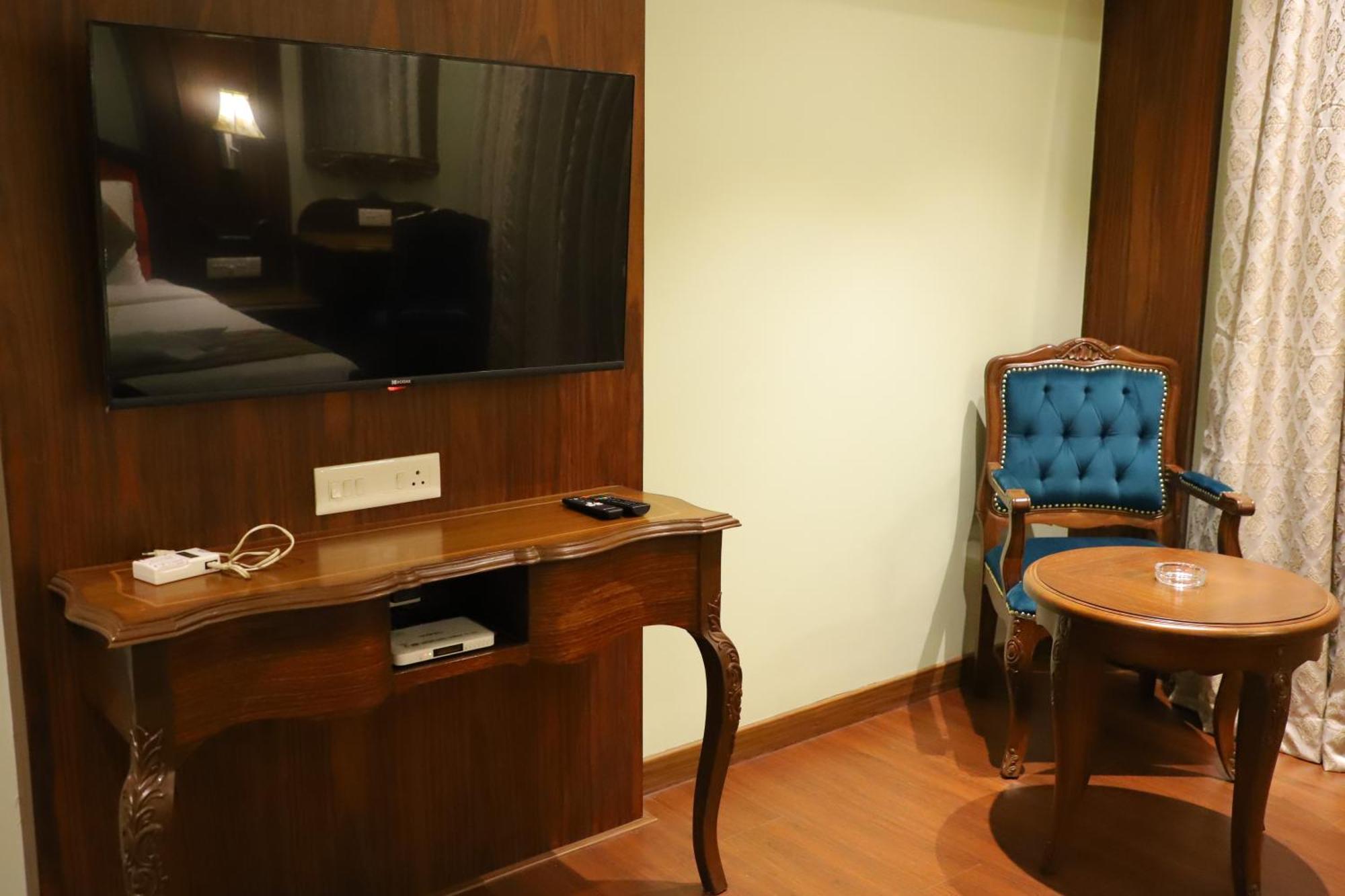 Le Vivanta Virar Экстерьер фото